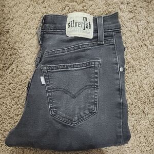 Levi's Silver Tab Mom Jean - Size 28